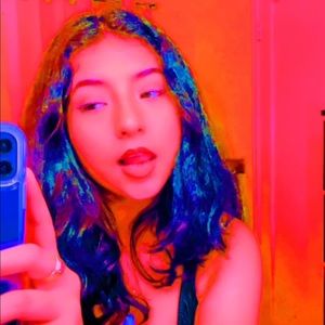 Meet your Posher, Priscila